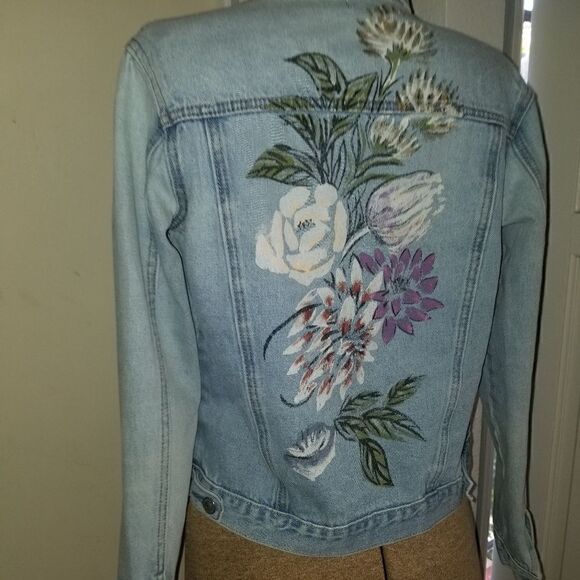 Glamorous denim jacket xs with flower design on back - Picture 14 of 16